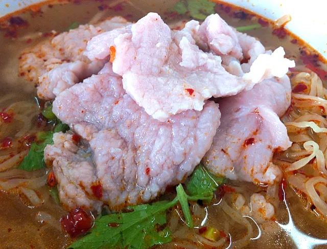 Tomyum soft pork with egg noodle|Issara. 🍴さん