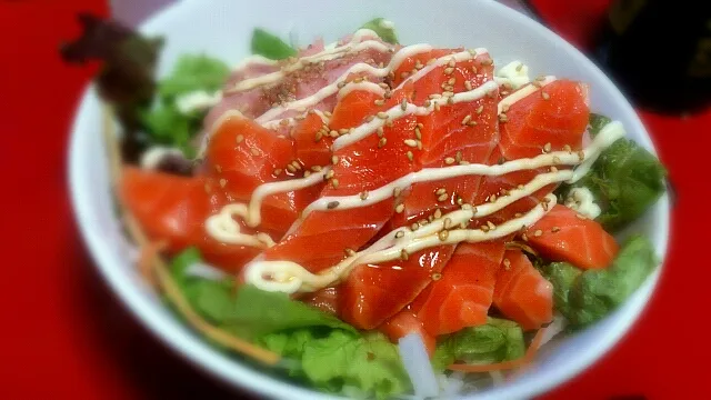 サーモンとトロのサラダ丼|はづきさん