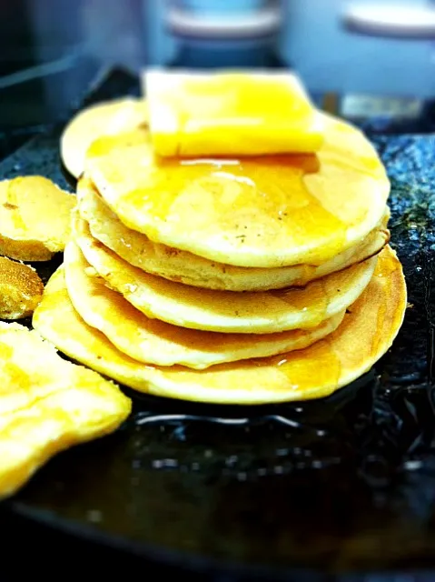 Snapdishの料理写真:pancake with honey|vivianさん