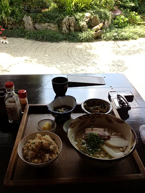 沖縄そば定食|メガネさん