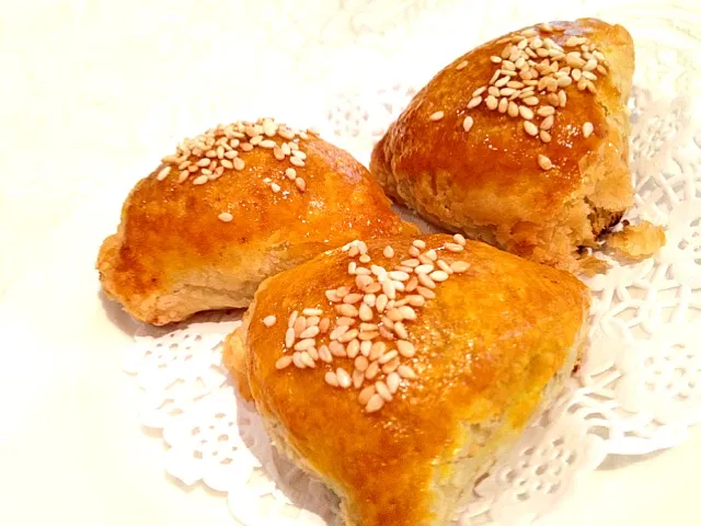 Snapdishの料理写真:char siew pastry|willzさん