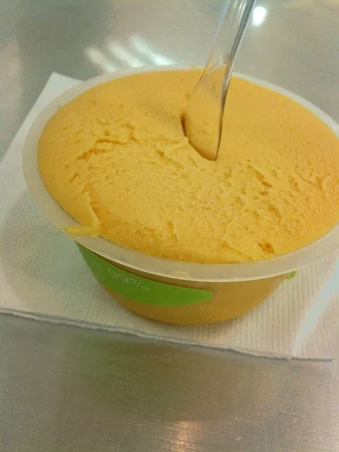 Snapdishの料理写真:Mango Gelato|Shiroi Yukiさん