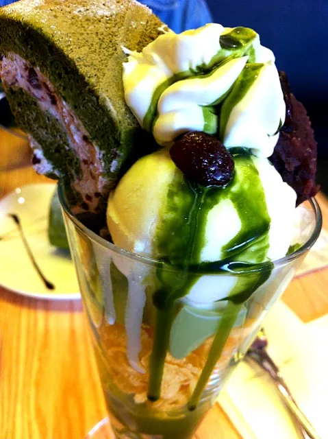 Snapdishの料理写真:NANA's Green Teaパフェ|Zさん