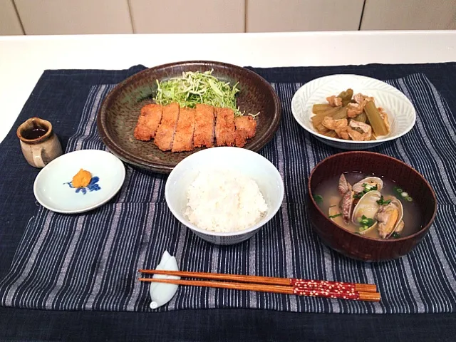 Snapdishの料理写真:とんかつ定食見本！|natsumiさん