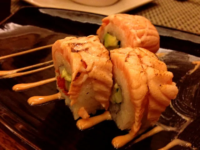 Salmon Sushi Roll|Billy Djunaidiさん