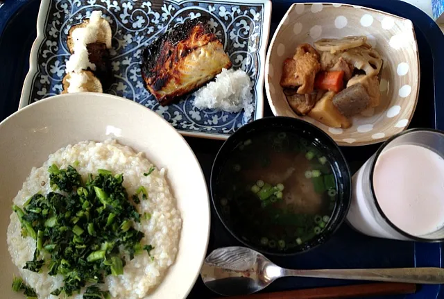 鯖西京焼き 椎茸焼き 煮物 野菜味噌汁玄米粥 からし菜漬けヨーグルトドリンク|ishibashiさん