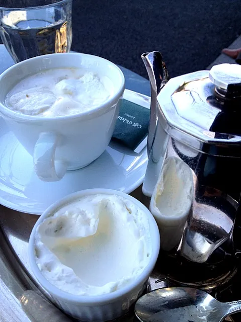 caffe con panna|lauren shannonさん