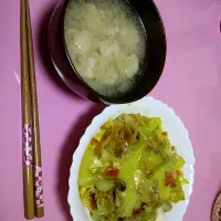 Snapdishの料理写真:すりみ汁とイタリアン丼|船橋詩織さん