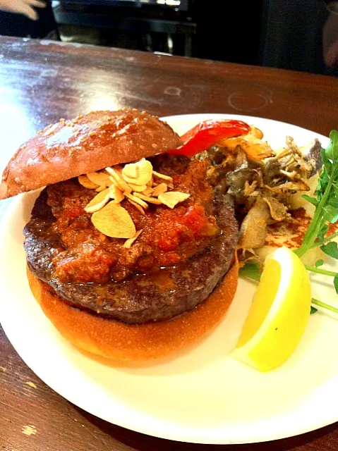 Snapdishの料理写真:KIWANIKU（極肉）BURGER 2012 vol.3|Takaさん