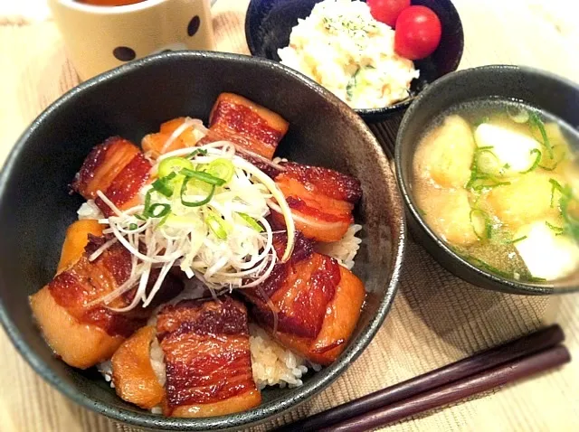 角煮丼(´ω`)|うちゃんさん