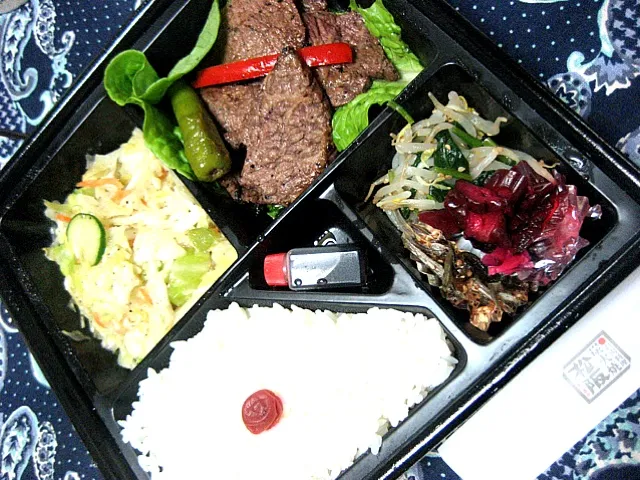 お肉料理 炭火焼 「松阪」のお弁当。お肉最高！|kyoko sengaさん