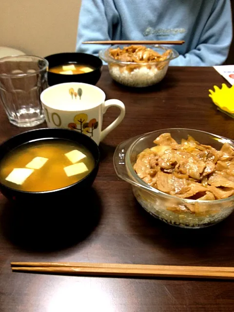 豚丼、味噌汁|chappyさん