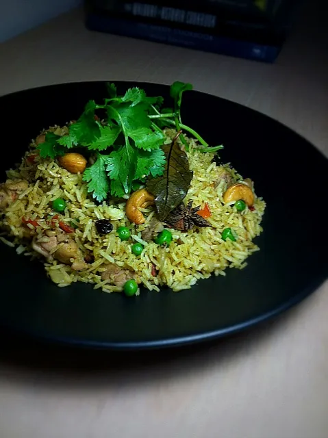 chicken biryani with cashew nuts and peas|rick chanさん