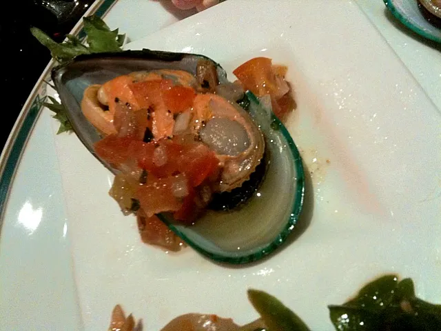 Fresh Mussel with Tomatoes|Shiroi Yukiさん