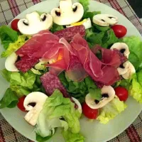 Snapdishの料理写真:Salad with ham & egg|Jenさん