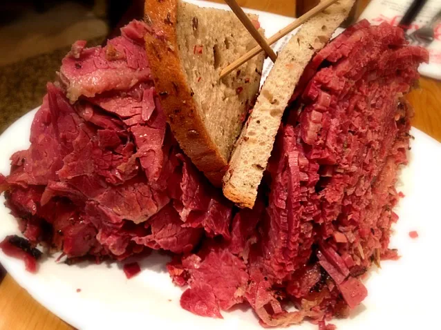 Woody Allen (Pastrami & Corned Beef Sandwich)|Junya Tanakaさん