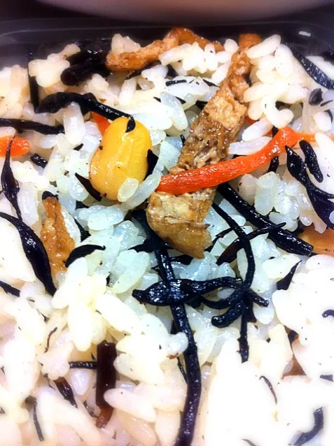 ひじきごはん|まどろみさん