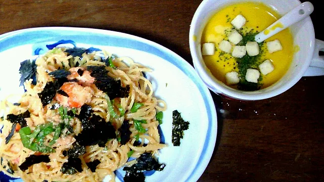 海老とツナの明太子マヨパスタとかぼちゃスープ|ミクミクさん