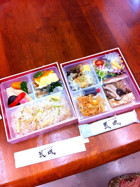 Snapdishの料理写真:荒磯弁当|daikipapaさん