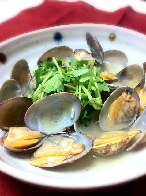 夜はアサリの酒蒸し！昼は…写真撮るの忘れた！(´Д` )豚丼にしました( ´ ▽ ` )ﾉ|hiroさん