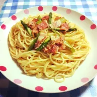 アスパラとベーコンのパスタ|みーなさん