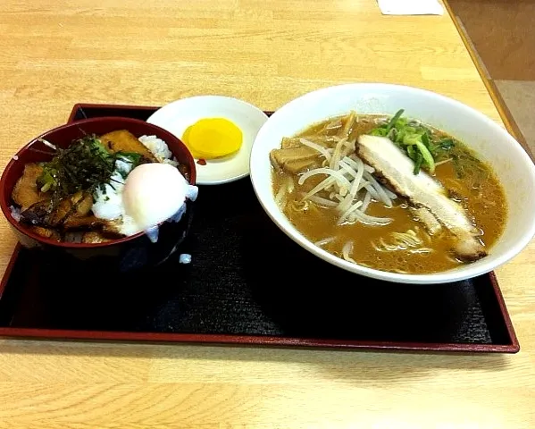 徳島ラーメン＋豚丼|YOSHIさん