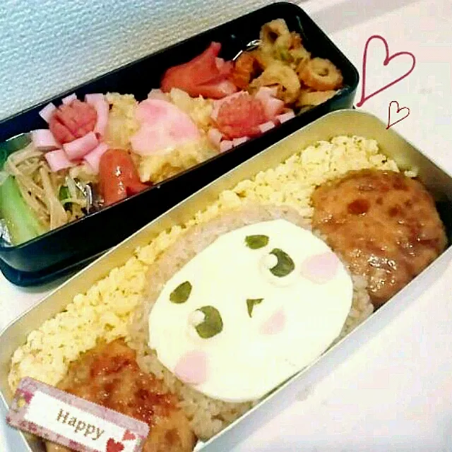 彼弁当*チェブラーシカ:鶏胸肉の照り焼きつくね、たまごそぼろ、ﾎﾟﾃﾄｸﾞﾗﾀﾝ風、ちくわきんぴら、チンゲン菜ときのこのおひたし|しおりんごさん