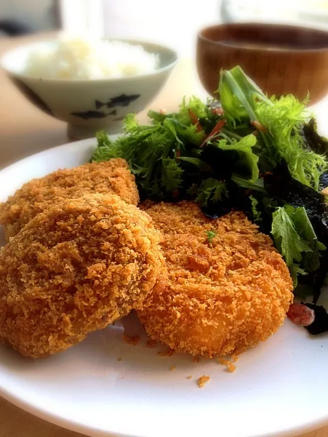 ヴァズ食堂のメンチカツ定食|SnapdishJPさん