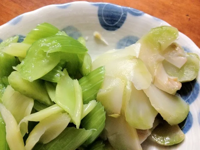 セロリのザーサイの浅漬け|モモタローさん