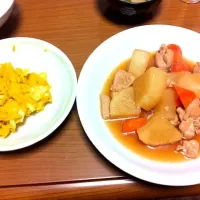 Snapdishの料理写真:鶏と大根の煮物、カボチャとキャベツのサラダ|岩城さん