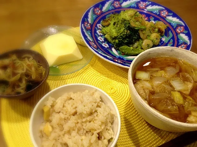 筍ご飯、ブロッコリーと海老のマヨ炒め、味噌汁、玉子豆腐、水菜ともやしの鰹節和え。|kyokoさん