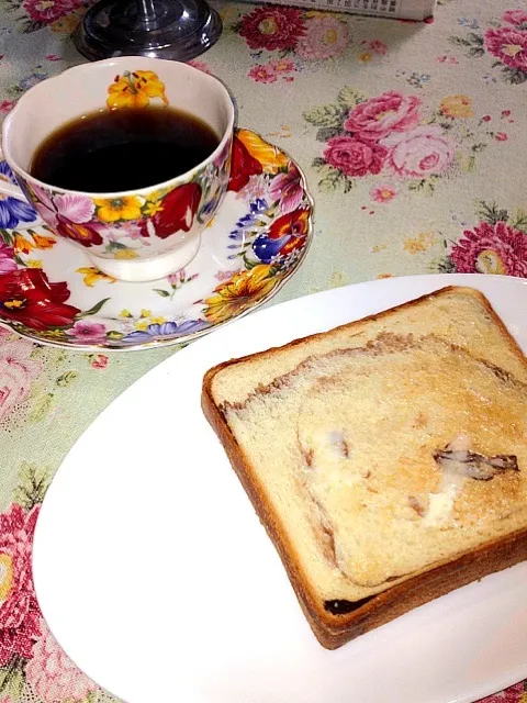 手作りパンとコーヒー|マキさん