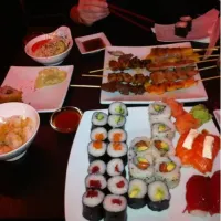 Snapdishの料理写真:Free sushis|Camille Mnさん