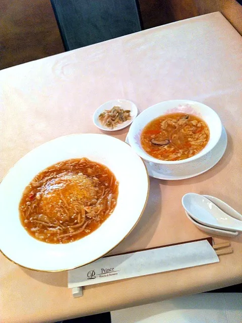 Snapdishの料理写真:フカヒレ炒飯ランチに マロニエにて|daikipapaさん