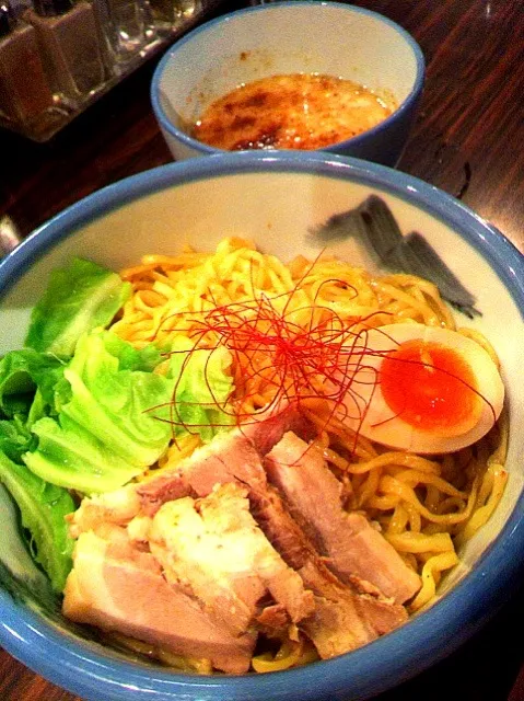 たっぷり春キャベツのエキゾチックつけ麺(カレー風味)|shuさん