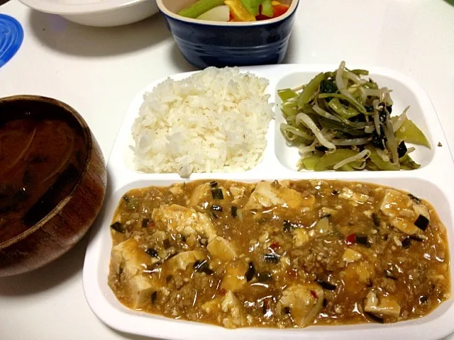 Snapdishの料理写真:麻婆豆腐&セロリ炒め|yukoさん