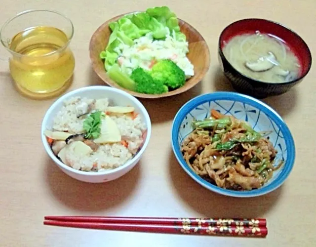 筍の炊き込みご飯・豚肉と春キャベツの八丁味噌炒め・ポテサラ・椎茸とモヤシの味噌汁|まいめろさん