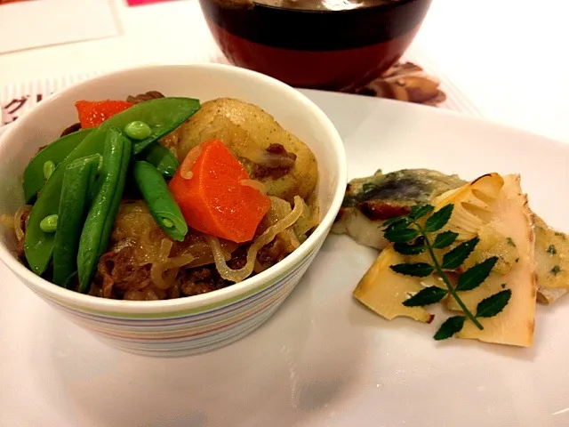 Snapdishの料理写真:新じゃがの肉じゃが＆鰆の木の芽焼き|Aiさん