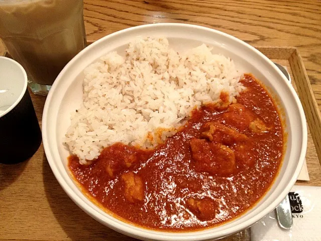 トマトと鶏肉のカレー。 って毎日カレー食べてる気がする。。|Atsushi Yoshimotoさん