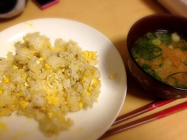 ガーリックライスとお味噌汁|ななみさん