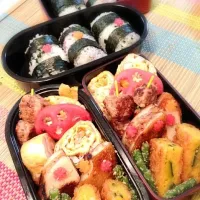 イカと玉子と薩摩揚げが主役！でも明るいお弁当(o^^o)