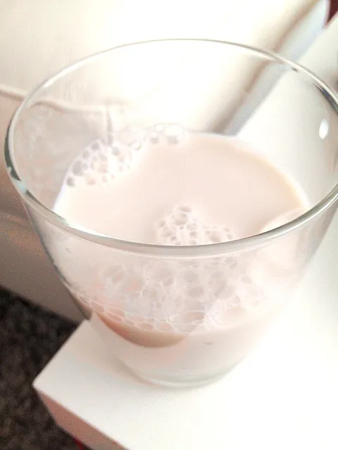 Snapdishの料理写真:almond milk|lanaさん