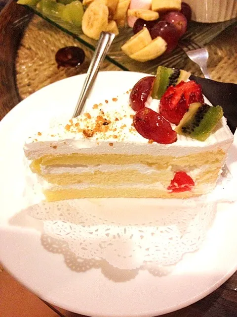 strawberry cake from lily thai🍰|SharonMooさん