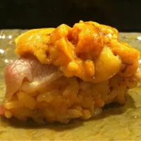 Snapdishの料理写真:Hokkaido Uni with Lightly Seared Toro on Uni sushi rice|Tangさん