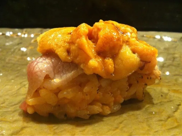 Hokkaido Uni with Lightly Seared Toro on Uni sushi rice|Tangさん