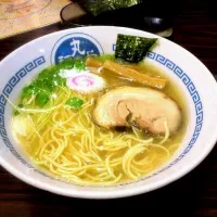 煮干しが効いてる塩ラーメン|ナウシカさん