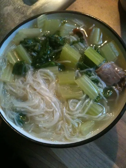 Snapdishの料理写真:noodle with soup|joycefujiaさん