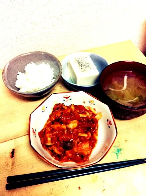 Snapdishの料理写真:豚肉の山芋巻 トマトソース掛け|maya fiennesさん