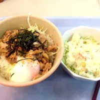 Snapdishの料理写真:豚玉とろ丼|のりこさん