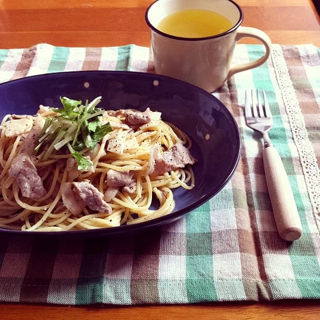 エリンギと豚肉の柚子胡椒クリームパスタ。|まゆさん